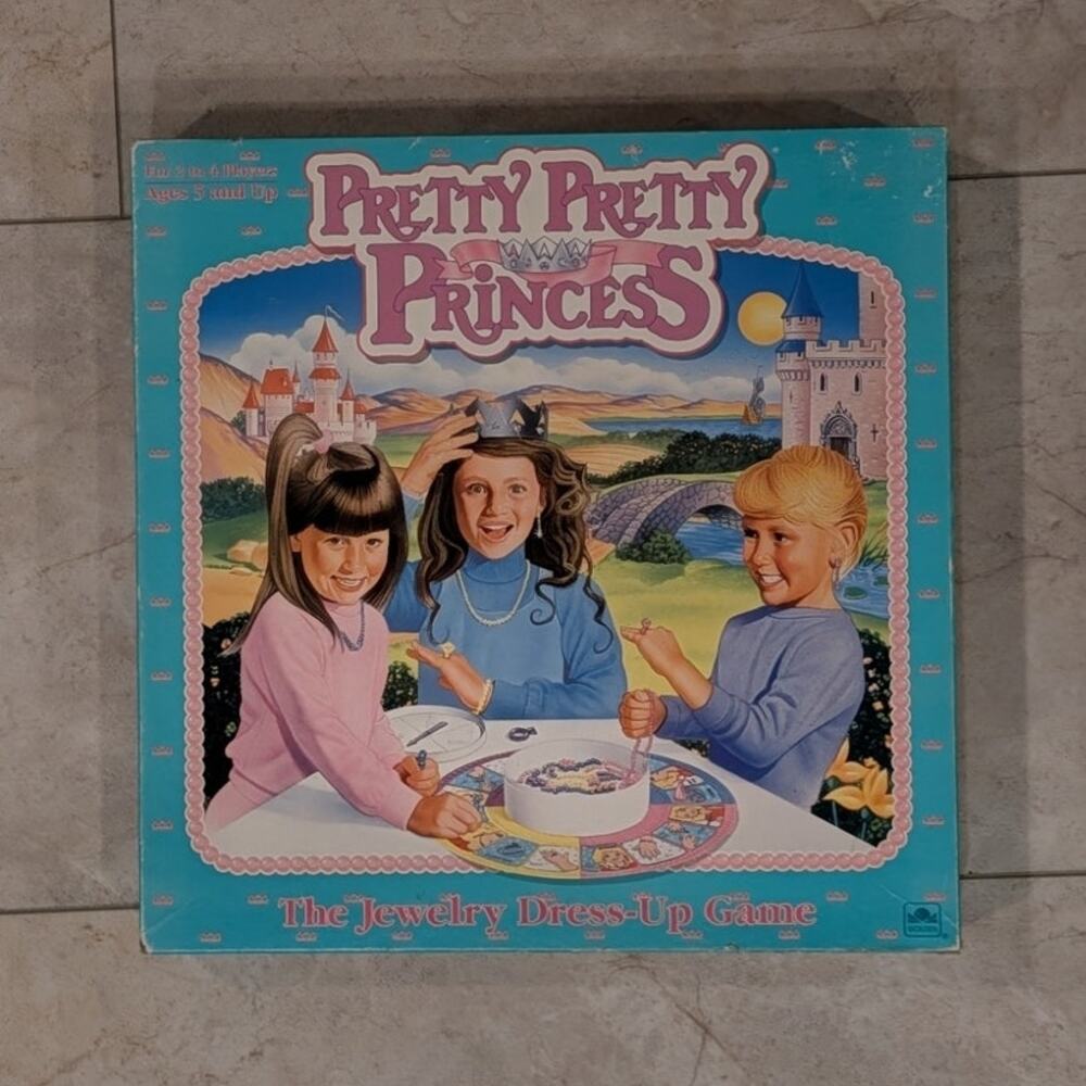 Original 1990 Pretty Pretty Princess Jewelry Dress Up Board Game 95% complete
